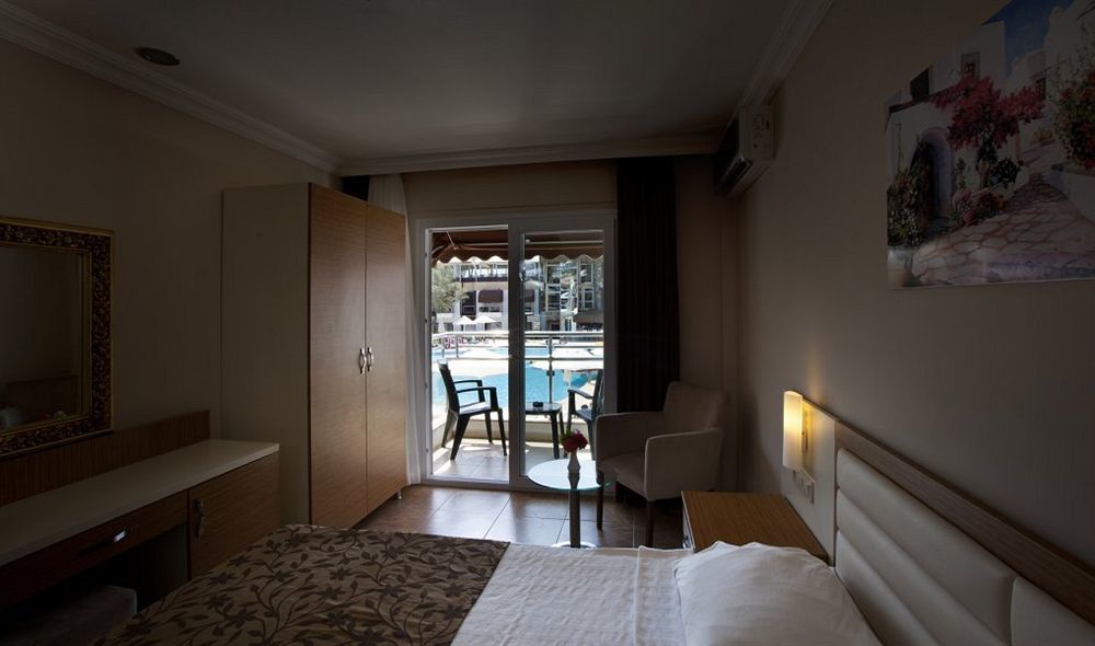 Bitez Risa Hotel Экстерьер фото